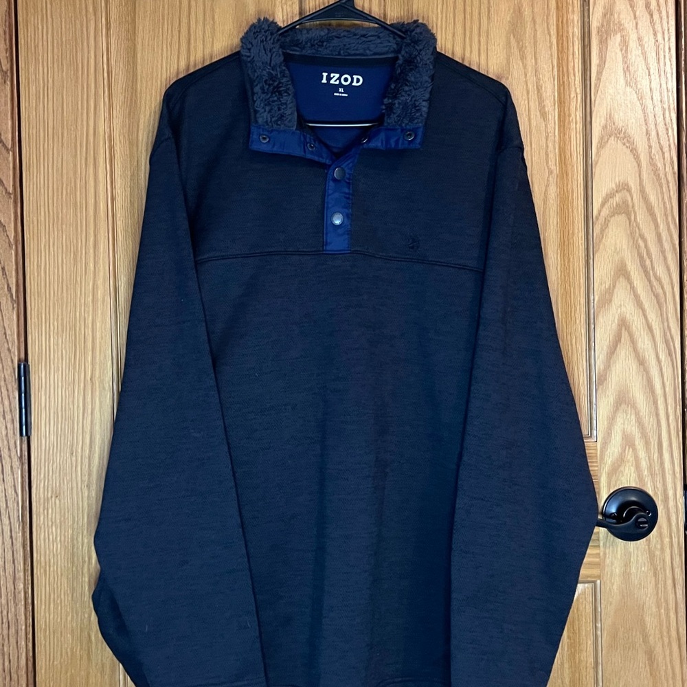 ❄️ NWOT Izod Black and Blue Sweatshirt with Polo Collar-Size XL Men’s